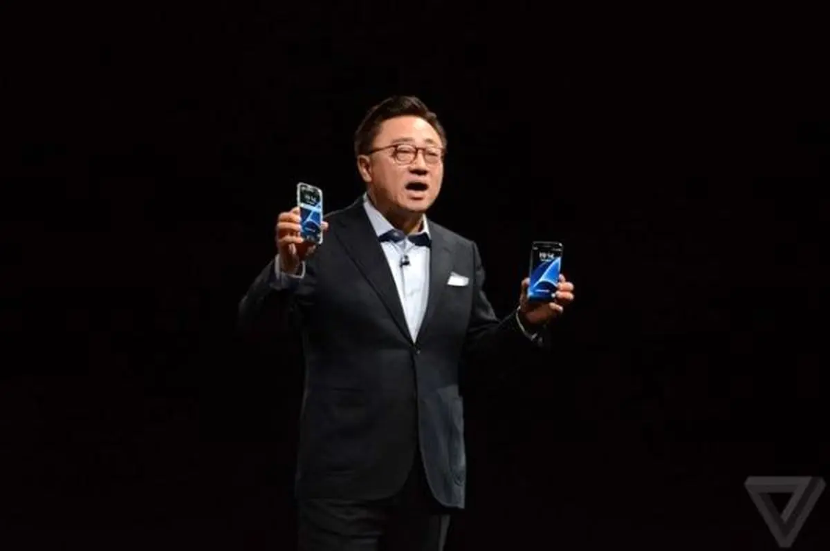 سامسونگ توپ را به زمین IOC انداخت