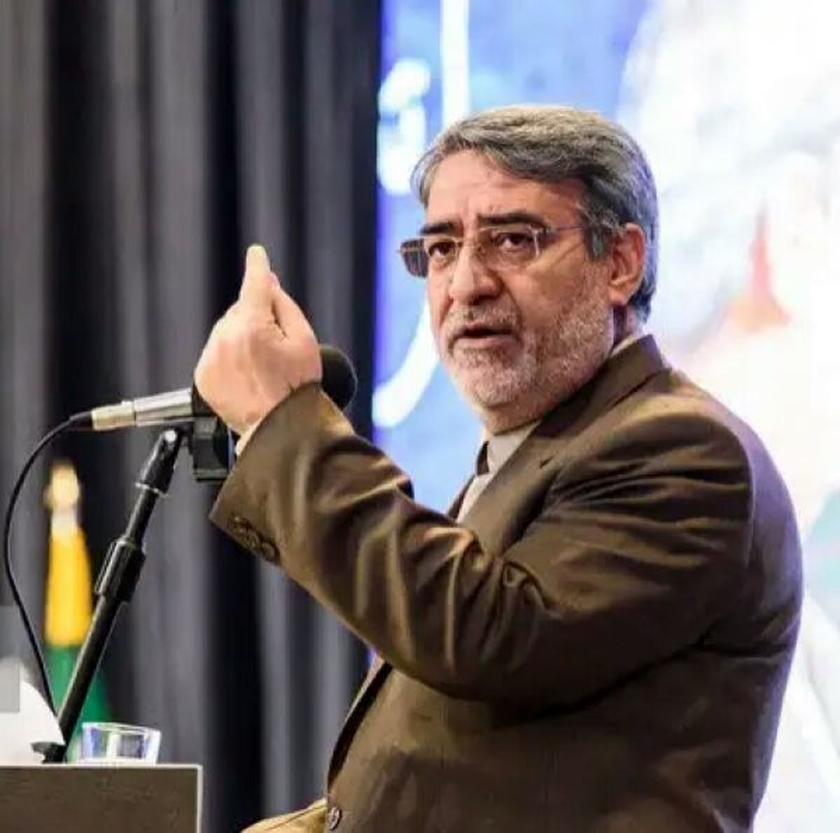 رحمانیفضلی: با فساد و رانت در مناطق آزاد با اشد مجازات برخورد می شود