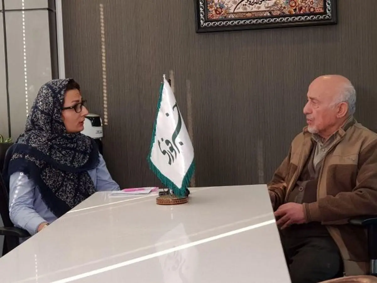 چرا خلخالی می‌خواست امام را سوار یک بنز کند؟/ اسلحه‌های لبنانی چطور به دست انقلابی‌های ایران رسید؟