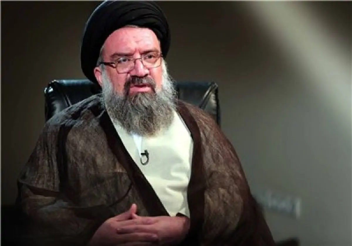 قوه قضائیه باید با اختلاس گران برخورد کند/شهریه یک طلبه بین ۵۰۰ تا ۶۰۰ هزار تومان است