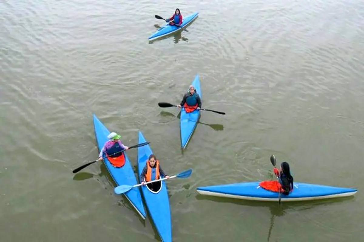برگزاری مسابقات قهرمانی قایقرانی گیلان در تالاب انزلی
