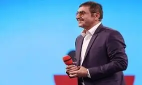 عکس قدیمی خواننده سرشناس پاپ