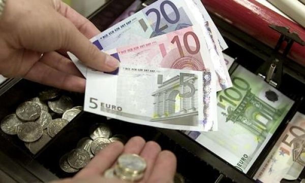 تذکر ۹۰ نماینده به رییسجمهور درباره وضعیت بازار ارز