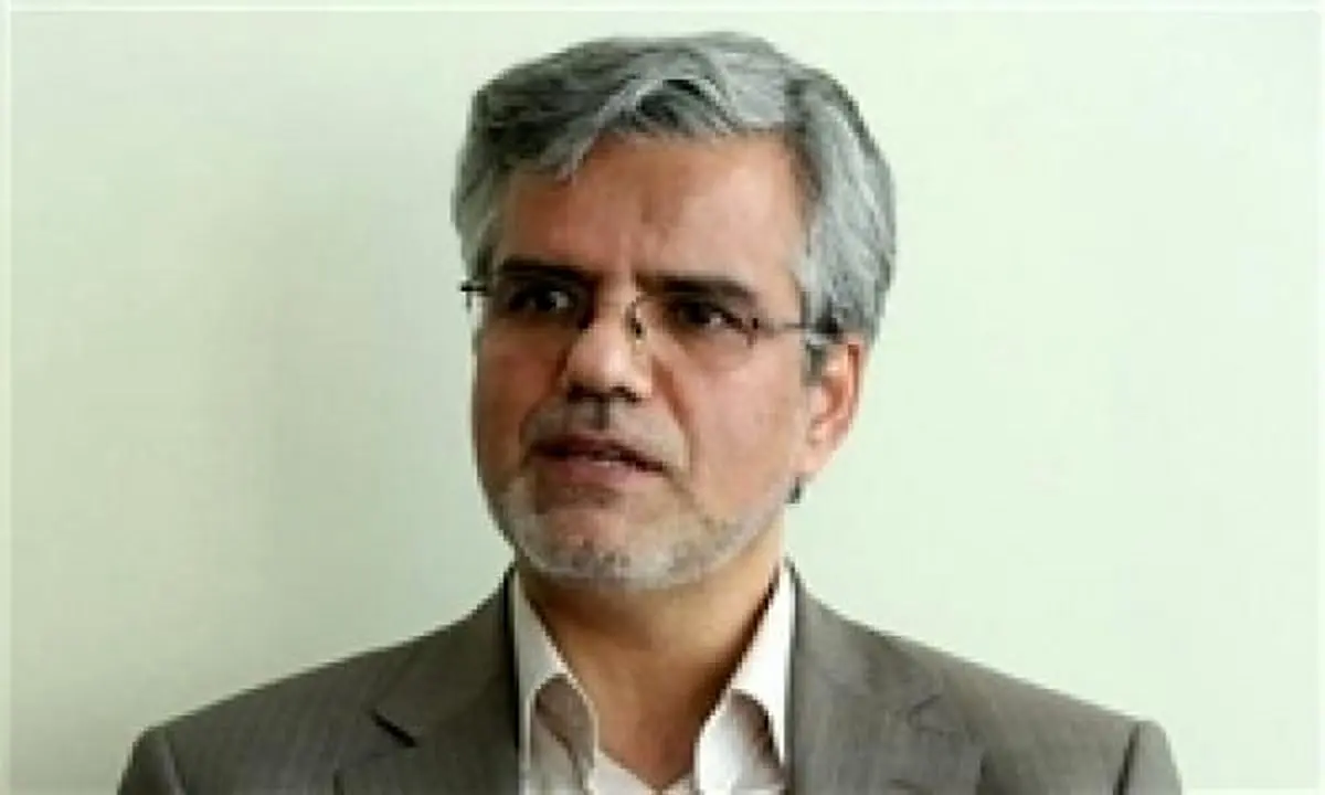 محمود صادقی: بی‌مدیریتی سبب افزایش لجام گسیخته نرخ ارز شده است/ عده‌ای می‌گویند این افزایش عمدی است