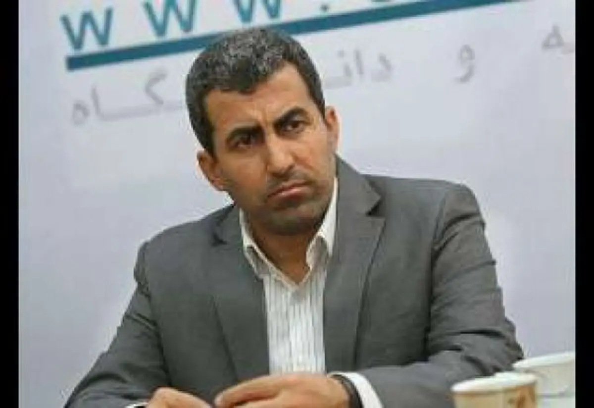 پورابراهیمی رئیس کمیسیون اقتصادی مجلس: در 24 ساعت 33 درصد نرخ سود سپرده‌ها را افزایش دادند/ در هیچ جای دنیا چنین کاری نمی‌کنند/ تعجب میکنم از این تصمیمات!