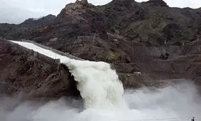 سرریز شدن ۲ سد در غرب ایران