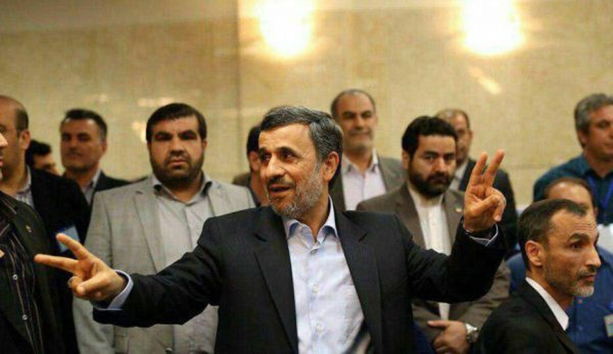 عدم هم‌خوانی نامه تازه احمدی‌نژاد به رهبرمعظم انقلاب با سابقه وی/ استحاله!