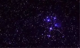 مقارنه ماه و ستاره دبران فردا شب قابل مشاهده است