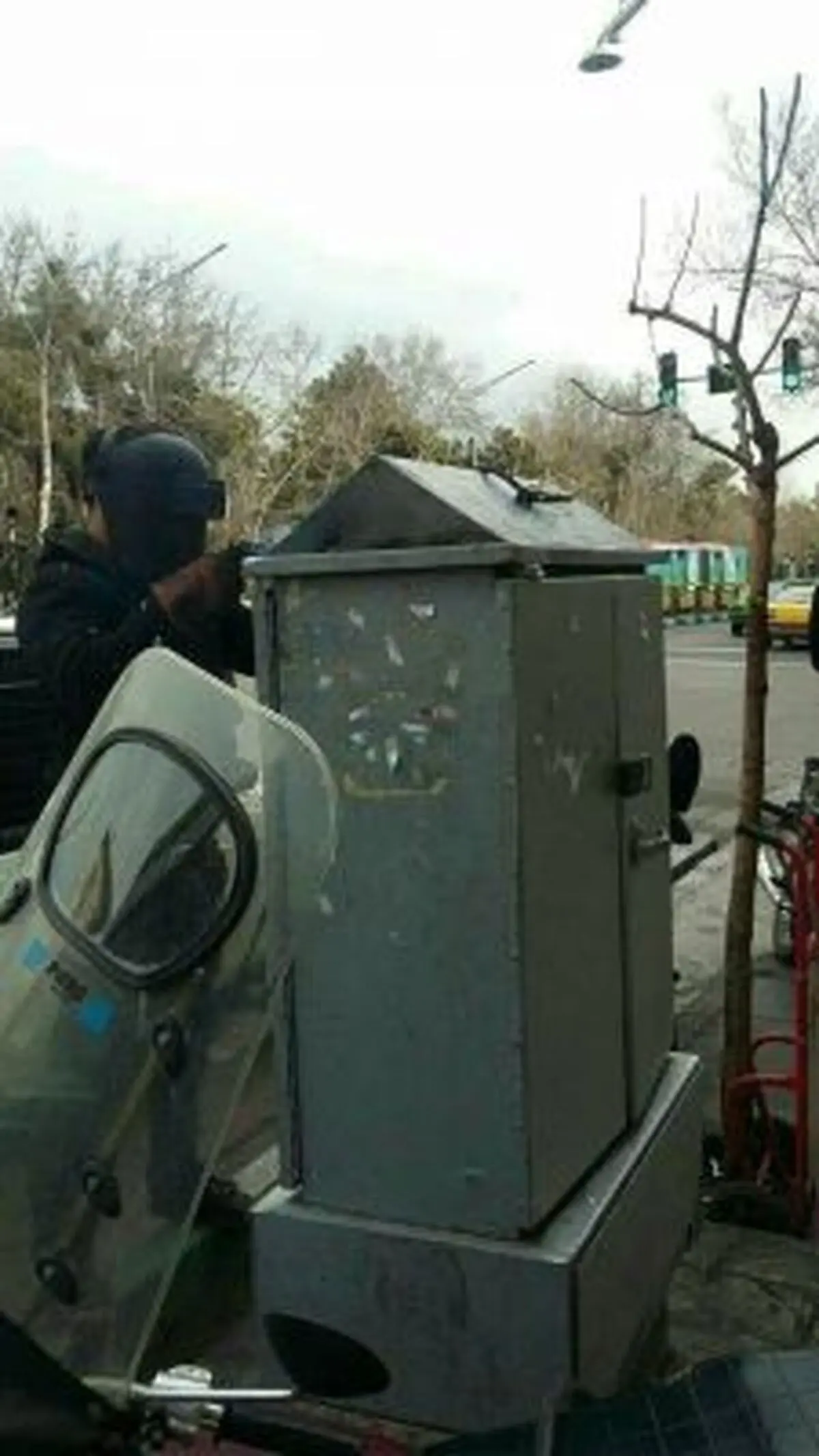 مساله دختران خیابان انقلاب اینگونه حل شد!+عکس