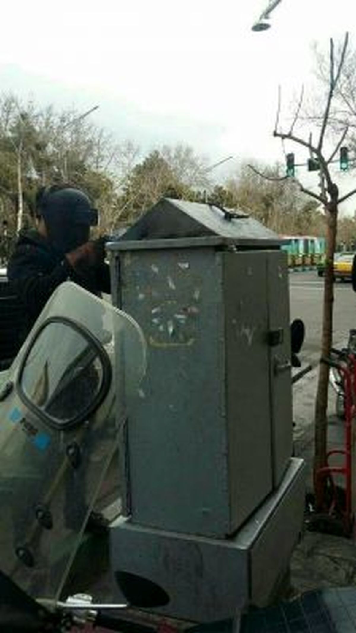 مساله دختران خیابان انقلاب اینگونه حل شد!+عکس
