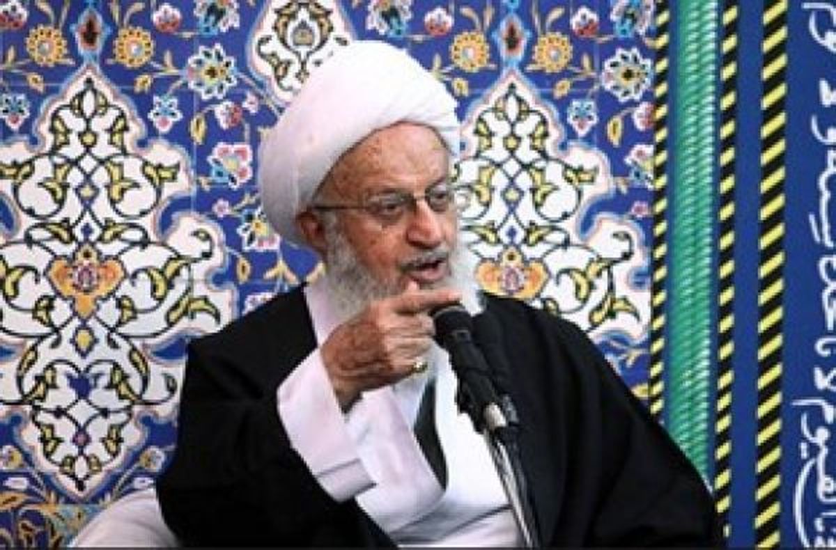 حادثه پاسداران دردناک بود/مسؤولان مراقب عرفانهاى كاذب باشند