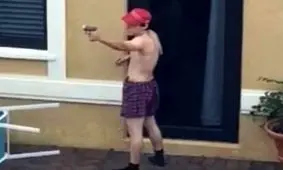 جزئیاتی تازه از تیراندازی فلوریدا/مامور مسلح جلوی مهاجم را نگرفت