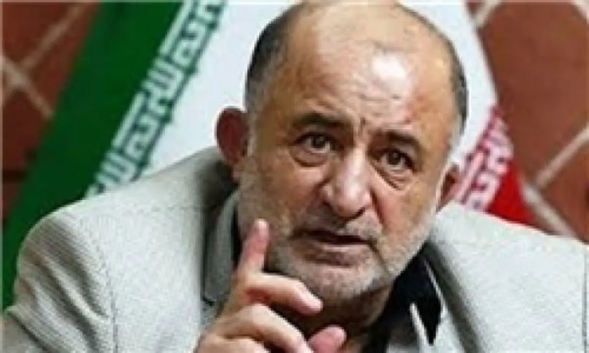 قاضی‎زاده: به نمایندگانی که استیضاح آخوندی را پس بگیرند رای ندهید