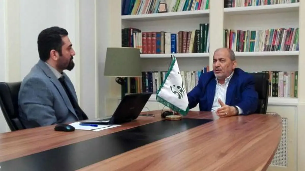 محسن رفیق دوست: احمدی نژاد "کذاب مفتر" است/ ماموریت او گرفتن حکومت است، به ولایت فقیه اعتقاد ندارد/ اگر من بودم بازداشتش می کردم