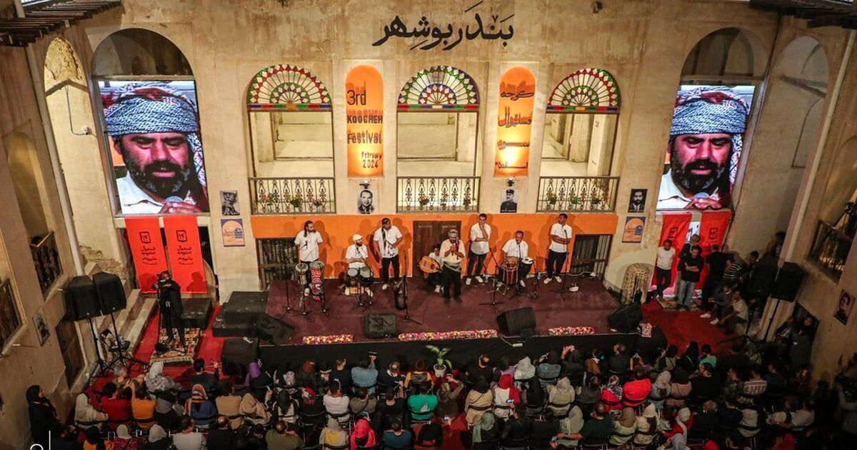  تجمع در اداره ارشاد بوشهر برای مجوز فستیوال کوچه و توئیت حمایتی رشید پور/ویدیو 