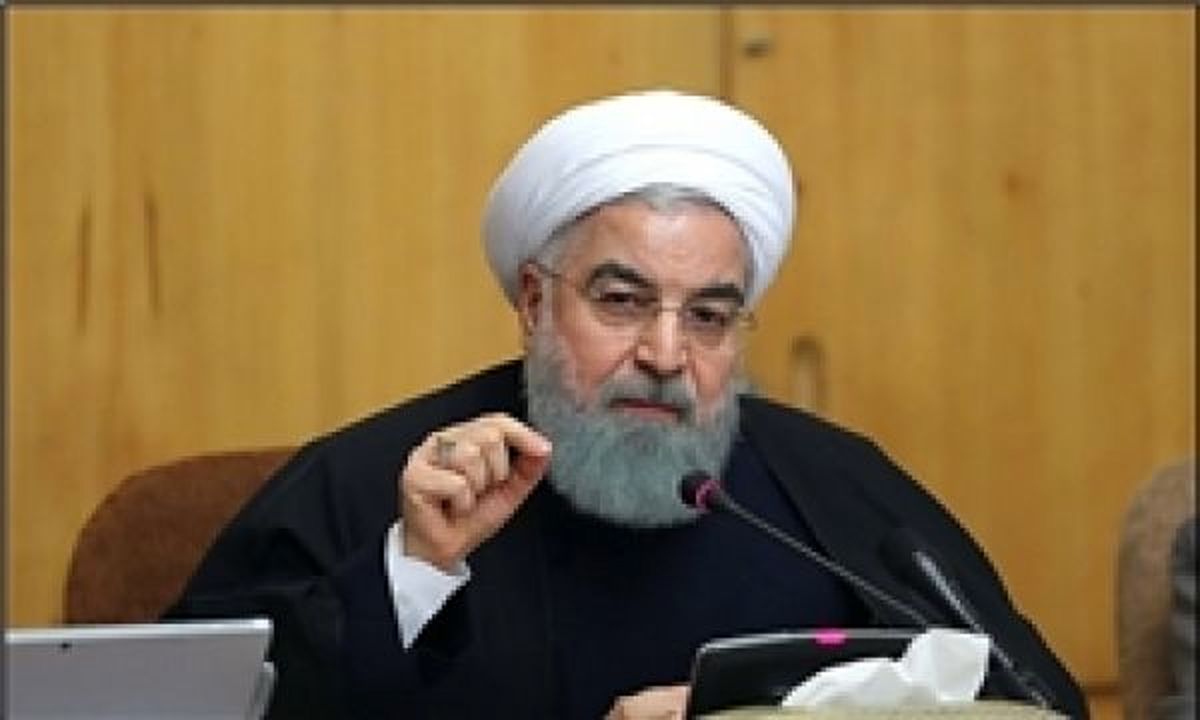 روحانی: مقام معظم رهبری در جلسات هفتگی مدام از معضل قاچاق ابراز ناراحتی می‌کنند