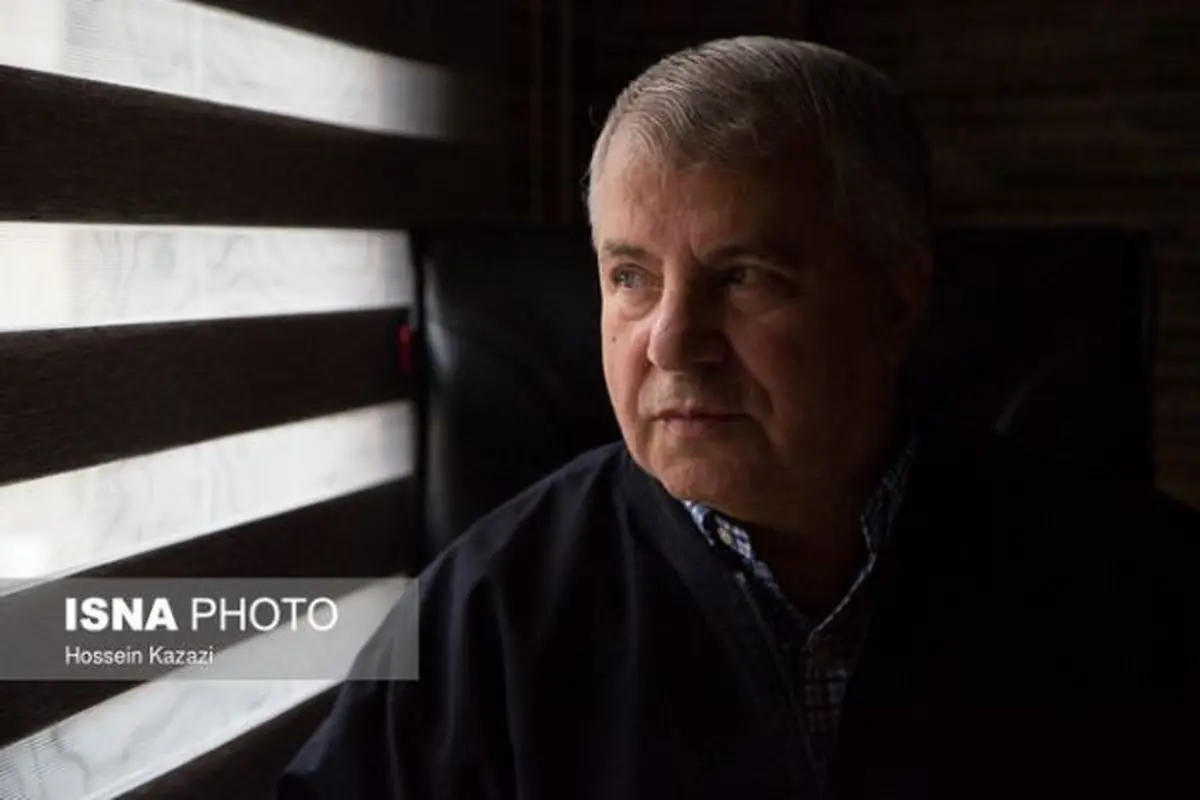 پروین: چرا کریمی و کی‌روش را مقابل هم گذاشتند؟/ روحانی اقتصاد را بهتر کند