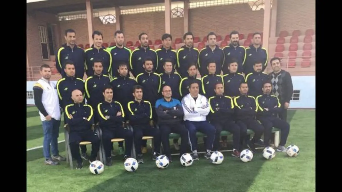 تصویری از علیرضا فغانی در کلاس مربیگری فوتبال