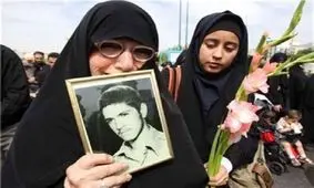 شهیدی که حتی پس از شهادت نیز مادرش را رها نکرد + تصاویر