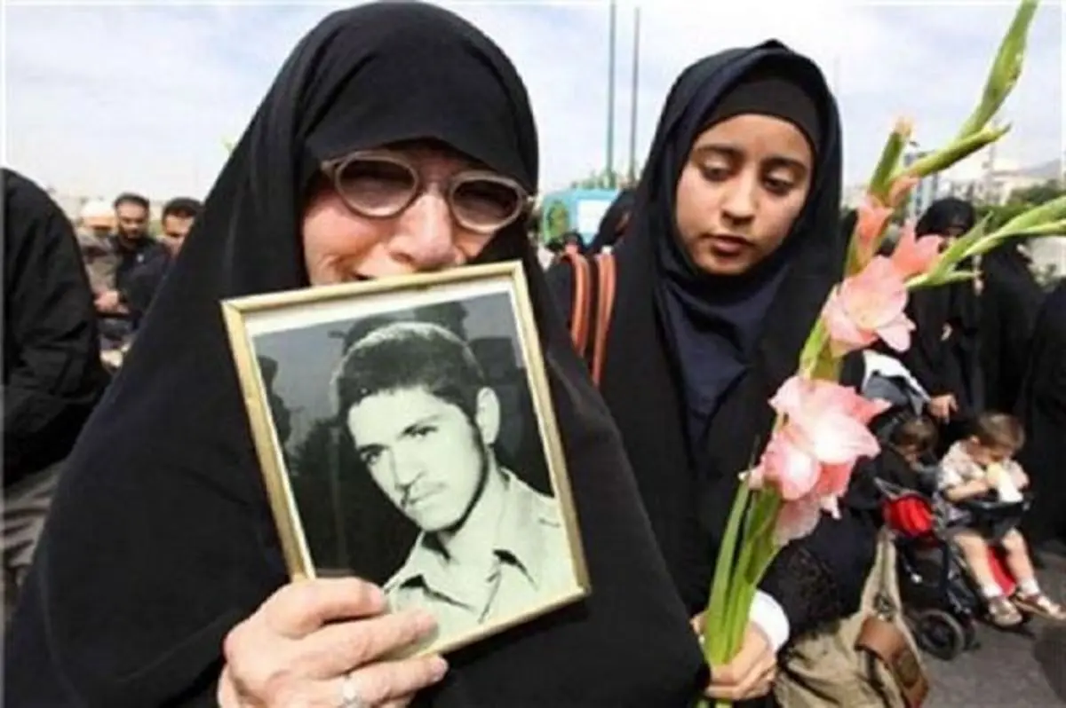 شهیدی که حتی پس از شهادت نیز مادرش را رها نکرد + تصاویر