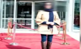 پوشش عجیب برخی از هنرمندان در یک جشنواره + فیلم