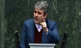 چرا روزنامه‌ها را بسیج می‌کنید، بگویند لر است؟/ نه آدم لاریجانی هستم و نه آدم روحانی!