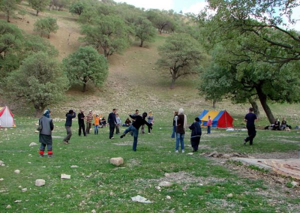 توصیههای محیط زیستی برای سفرهای نوروزی/ رهاسازی ظروف شیشهای در طبیعت خطر آتشسوزی را بالا میبرد