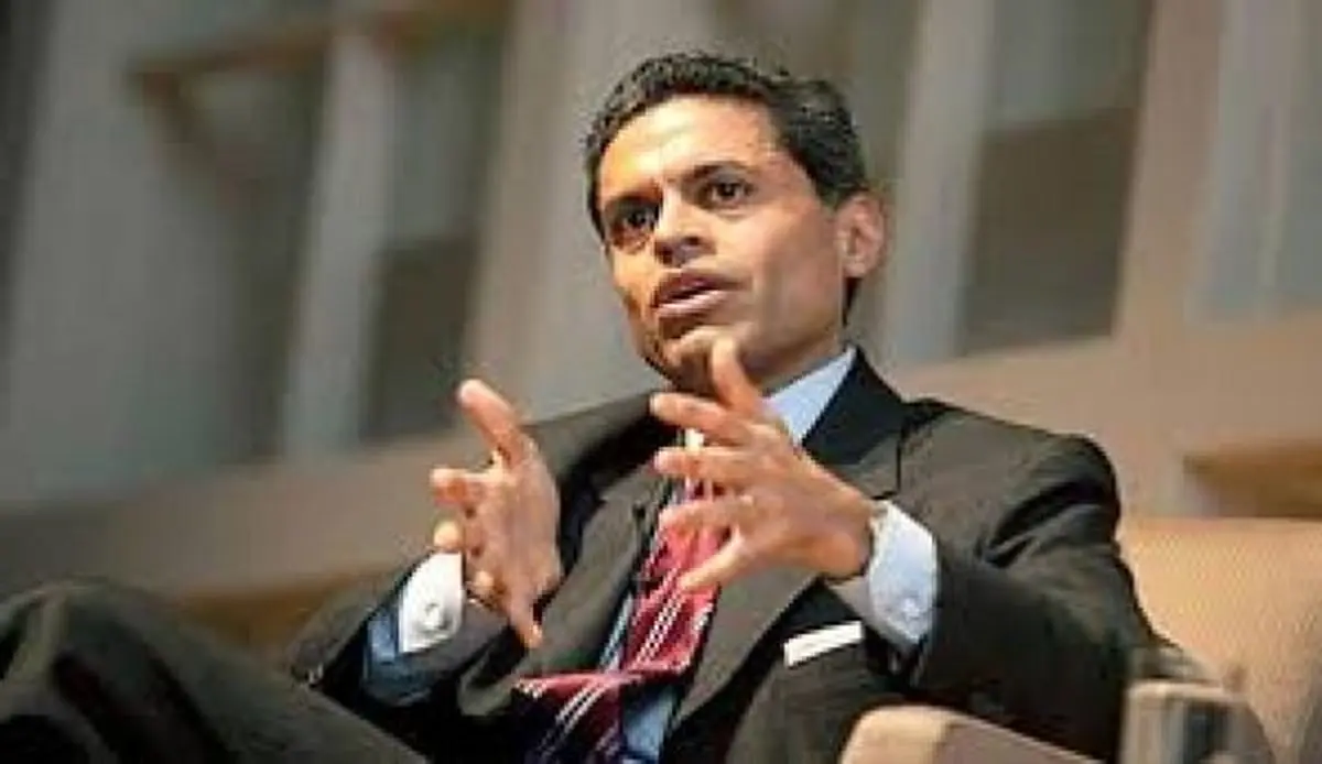 واکنش فرید زکریا به خروج آمریکا از برجام: وظیفه پمپئو حل مشکلات است نه تولید مشکلات