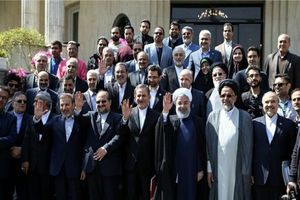 ایام عید روحانی در کرمانشاه/سال آینده سال توسعه اقتصادی و عدالت اجتماعی