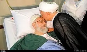 عکس| بوسه هاشمی رفسنجانی بر پیشانی رهبری