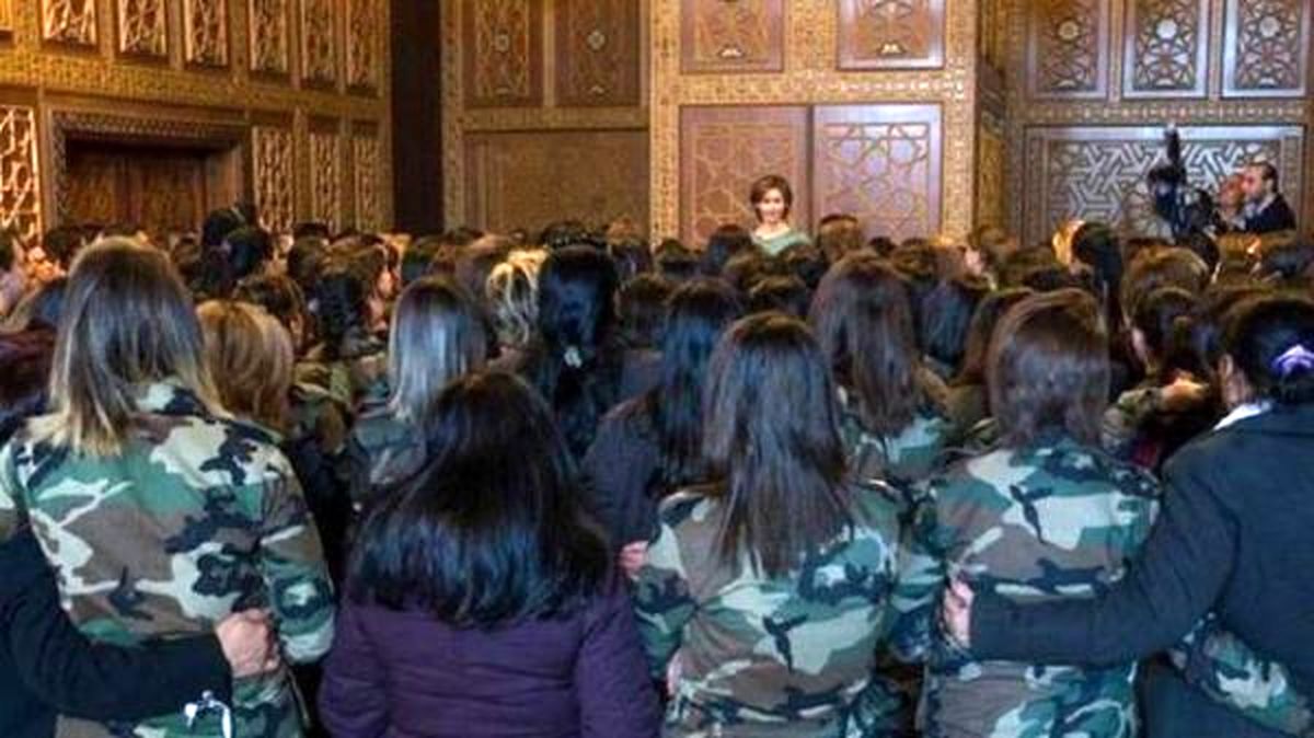 دیدار همسر بشار اسد با زنان ارتش سوریه