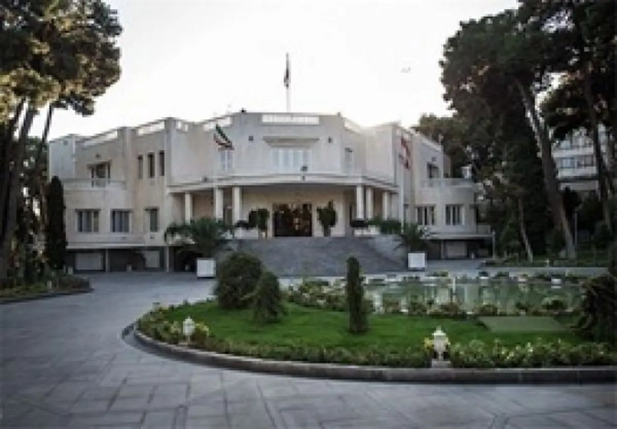 چشم طمع نامزدهای شکست خورده به صندلی روحانی