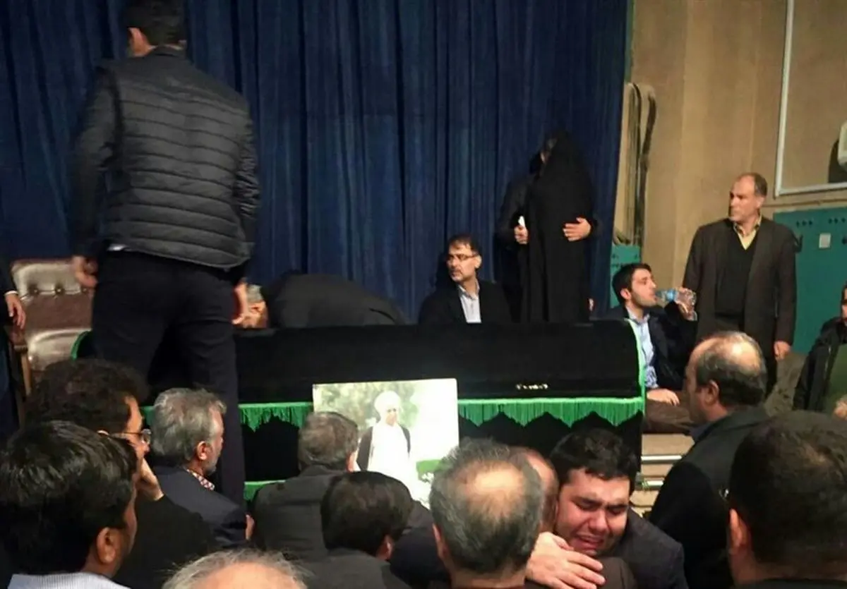 اولین تصویر از پیکر آیت‌الله هاشمی رفسنجانی در حسینیه جماران + عکس