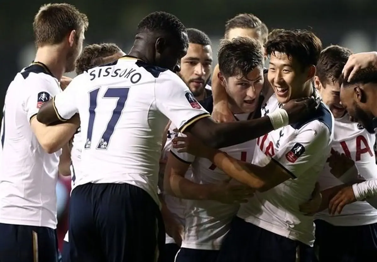 تاتنهام هم به جمع صعودکننده‌ها پیوست