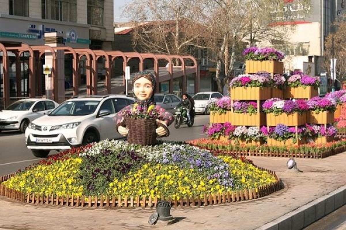رونمایی از 86 نماد نوروزی استقبال از بهار در مشهد