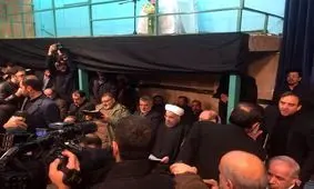 روحانی برای وداع با پیکر آیت‌الله هاشمی در حسینه جماران حضور یافت