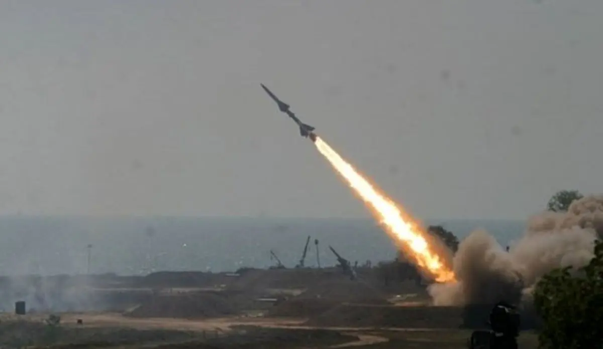 عربستان مدعی رهگیری و انهدام 7 موشک انصارالله یمن شد