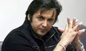 اظهارات حسام نواب صفوی درباره مجری شبکه «فارسی ۱»: او یک ملیجک است