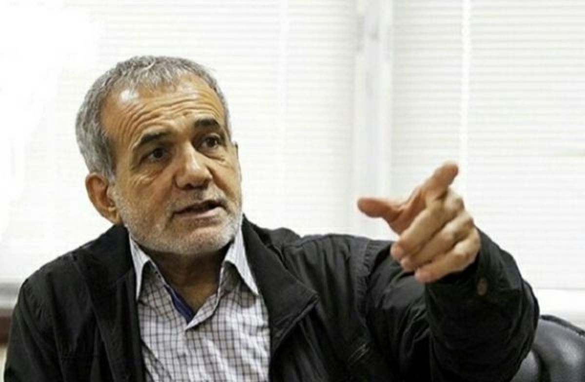 کسانی که زمانی از احمدی‌نژاد تمجید کردند، باید پاسخگو باشند/بسیاری از حرف‌هایی که احمدی‌نژاد می‌زند، حرف مردم است