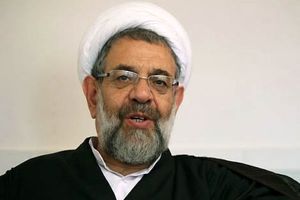 درآوردن روسری یعنی اعتراض به عملکرد دولت/ چرا اجازه می‌دهند احمدی‌نژاد ساختارهای نظام را زیر سؤال ببرد؟