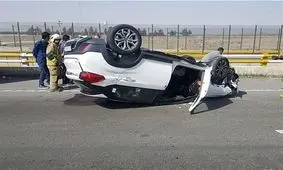 واژگونی "ام.وی.ام" در آزادراه تهران - قم + تصاویر