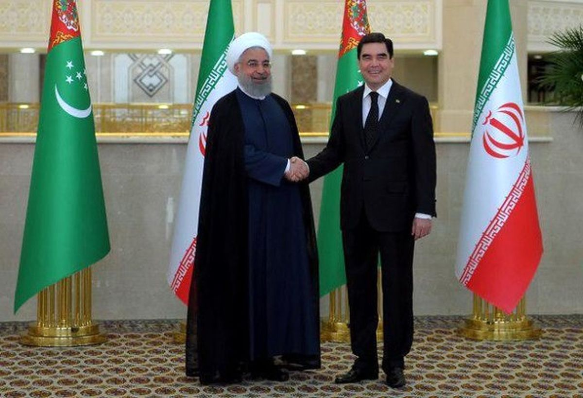 تهران و عشقآباد ۱۳ سند و یادداشت تفاهم همکاری امضا کردند