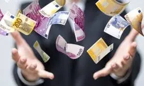 اینفوگرافیک/ كاهش حقوق دریافتی کارکنان در برخی کشورهای اروپایی در سال۲۰۱۷ به نسبت ۲۰۱۰!