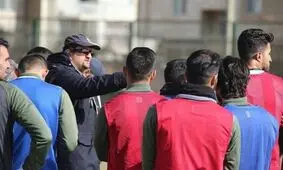 درگیری در رختکن تیم نفت؛ پس از باخت به استقلال