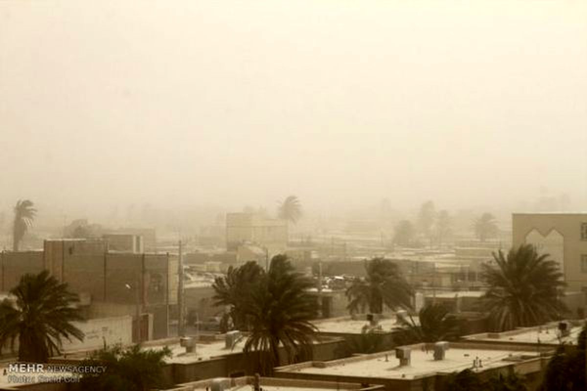 توفان شن ۷۸ نفر را روانه بیمارستان کرد