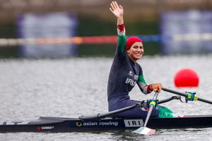 قهرمانی دختر المپیکی در رویینگ قهرمانی آسیا