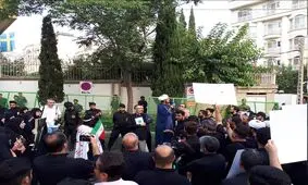 نمایندگان باقی مانده در سفارت سوئد را اخراج کنید


