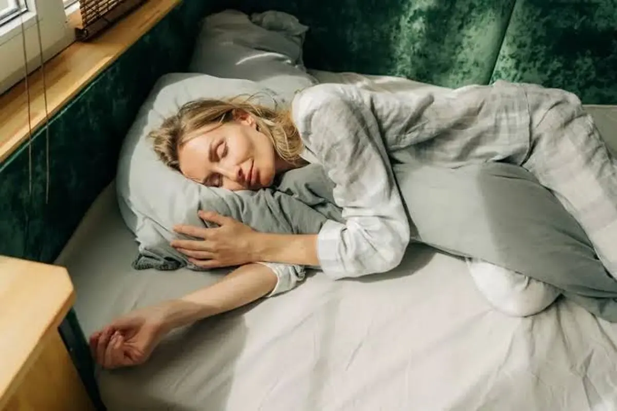 خواب باکیفیت در زنان ۴۰ سال به بالا؛ از آشفتگی شبانه تا آرامش پایدار