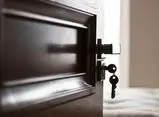 سرباز روس، زن اوکراینی را ربود تا به عنوان برده جنسی نگه دارد!