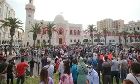  معترضان تونسی مرکز گارد ملی در شهر عقارب را آتش زدند